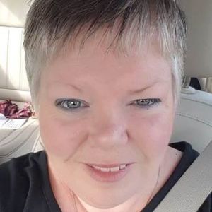 Meet your Posher, Ellen